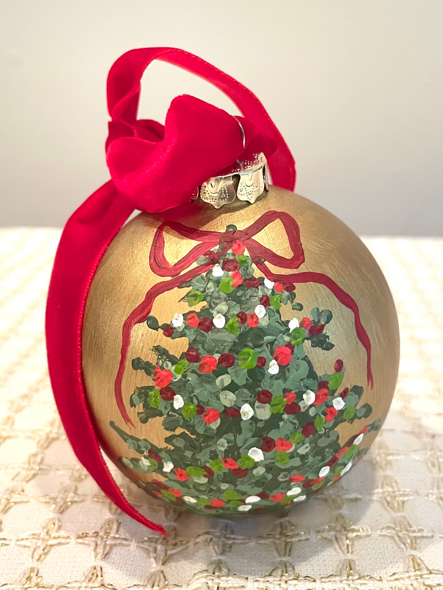 Gold Pointillism Tree 1