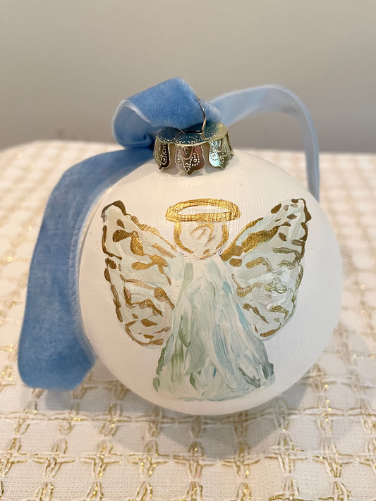 Soft Angel on Creamy White 1